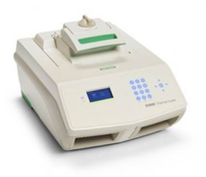 ���-������������ S1000 � ��������� � ����������� ������� 96-�������� �������, Bio-Rad 1852196