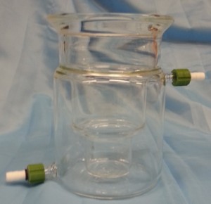 ������ LWC (Low Water Cut Vessels) AM Glassware