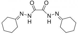 Bis(cyclohexanone)oxaldihydrazone 