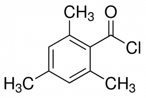 2,4,6-Trimethylbenzoyl chloride 