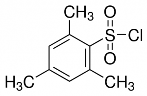 2-Mesitylenesulfonyl chloride 