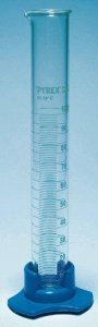 Pyrex� measuring cylinder with spout and detachable plastic foot, complete Z647535-2EA