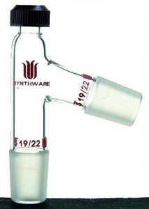 Synthware� distilling adapter with compression cap SYNA971922-1EA