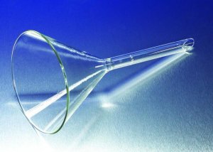 Pyrex� large short-stem funnel 
