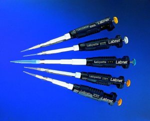 Lab-3 adjustable volume digital pipettes P4200-1EA