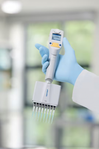 ��������������� ������� Xplorer Plus, 0,5 � 10 ���, �����, Eppendorf 4861000767