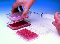 Vaccu-Pette/96� multiwell pipetter 