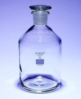 Pyrex� Reagent bottles, narrow neck with stopper SLW1521/04D-10EA