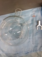 Колба с круглым дном с съемным термоколодцем AM Glassware
