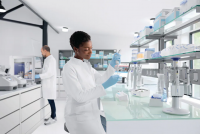 Одноканальный дозатор Xplorer Plus, 5 – 100 мкл, желтый Eppendorf 4861000716